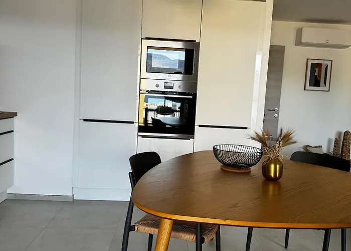 Bel T3 Vue 5 Min Des Plages A Pied Appartement